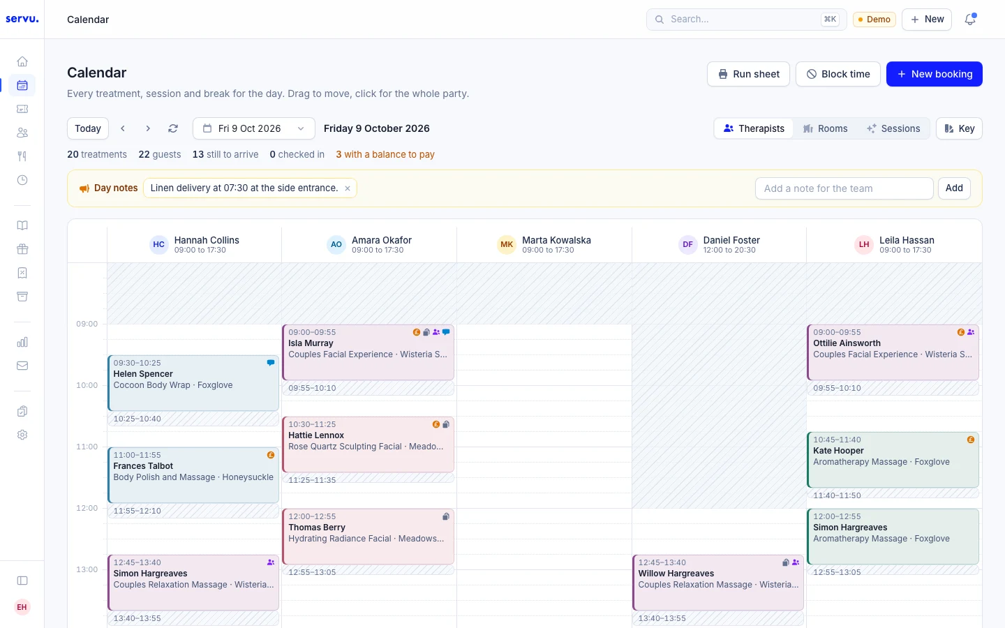 The Reservu calendar for a Friday: each therapist's treatments, colour coded by category